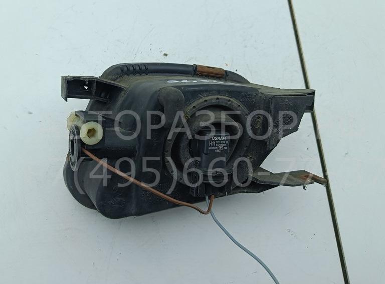 Фара противотуманная правая