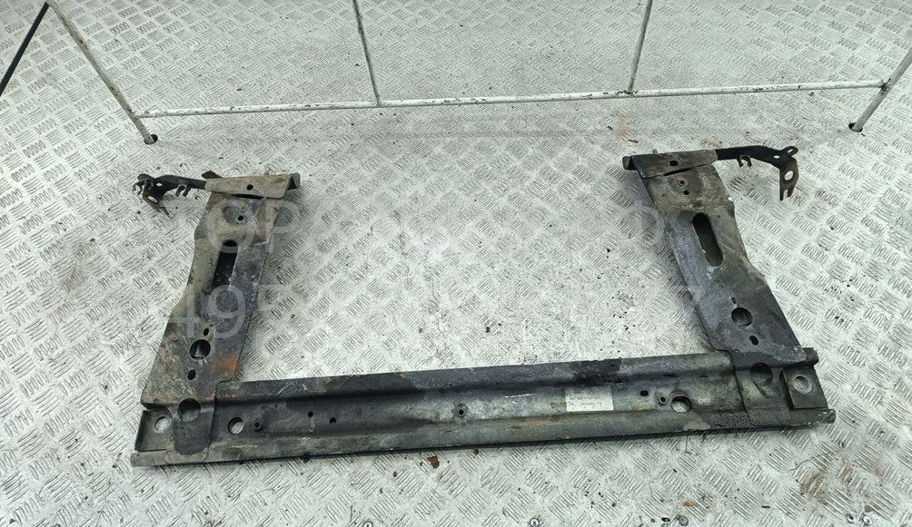 Балка подрадиаторная