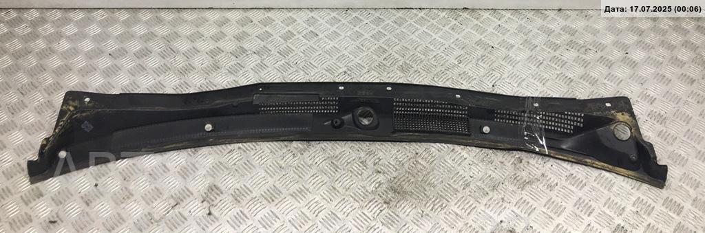 Решетка стеклоочистителей (Жабо)