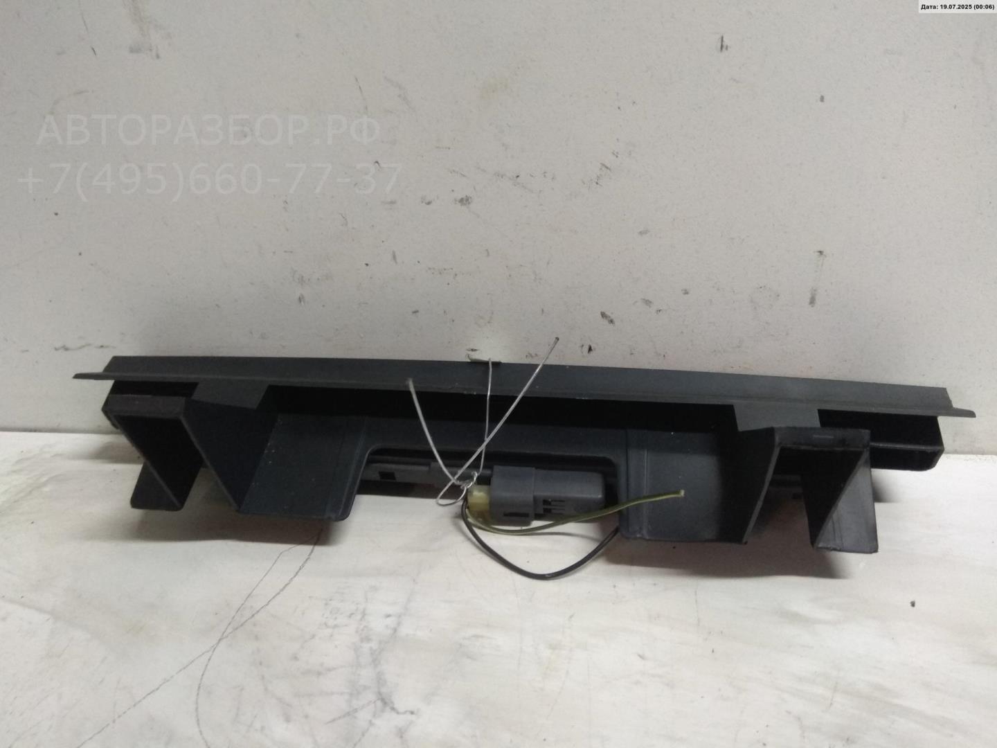 Фонарь задний (стоп сигнал)