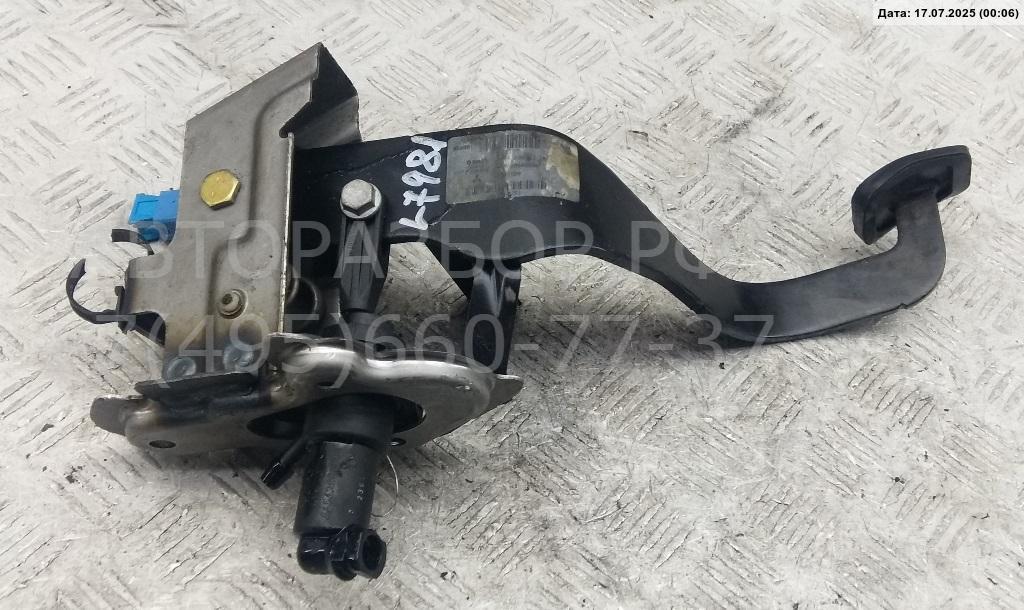 Блок педалей