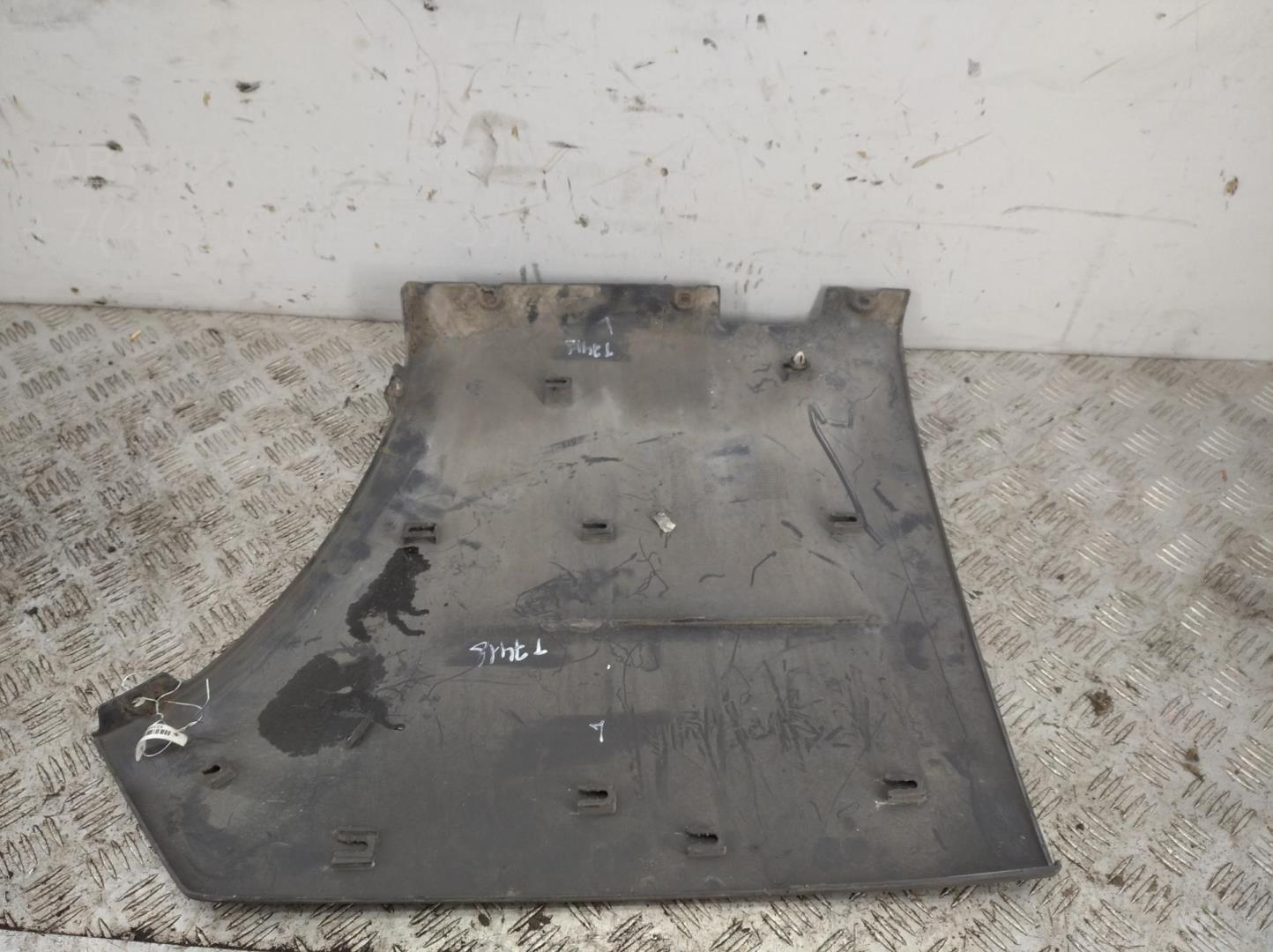 Накладка (кузов наружные)