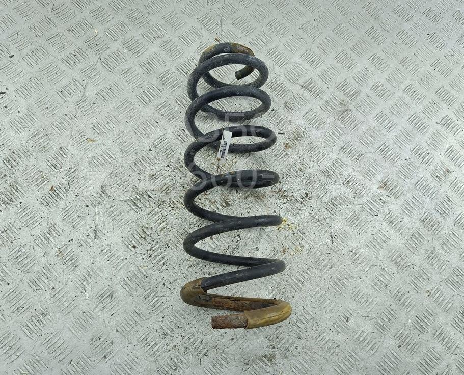 Пружина задняя