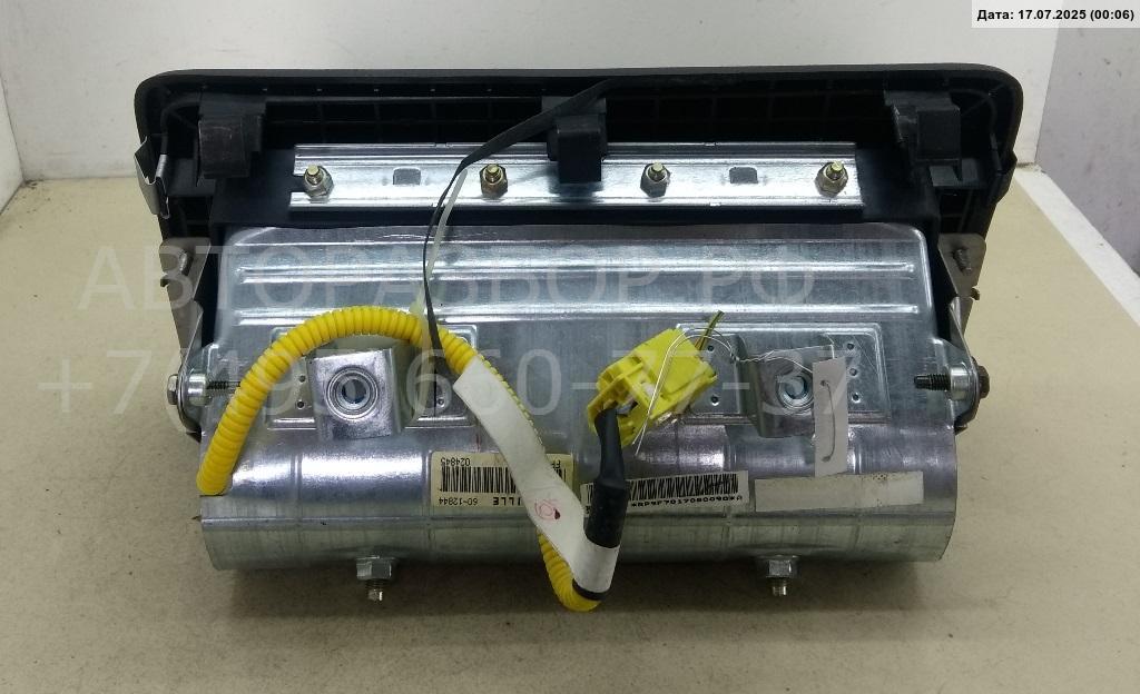 Подушка безопасности пассажирская (в торпедо)