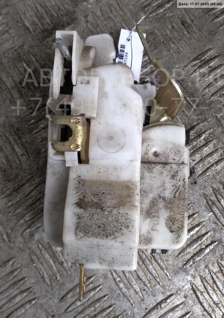 Замок двери задней левой