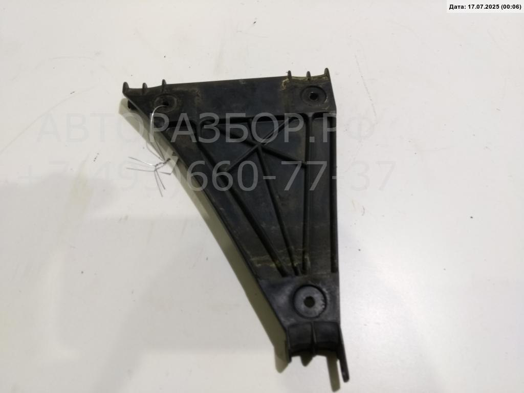 Кронштейн заднего бампера правый