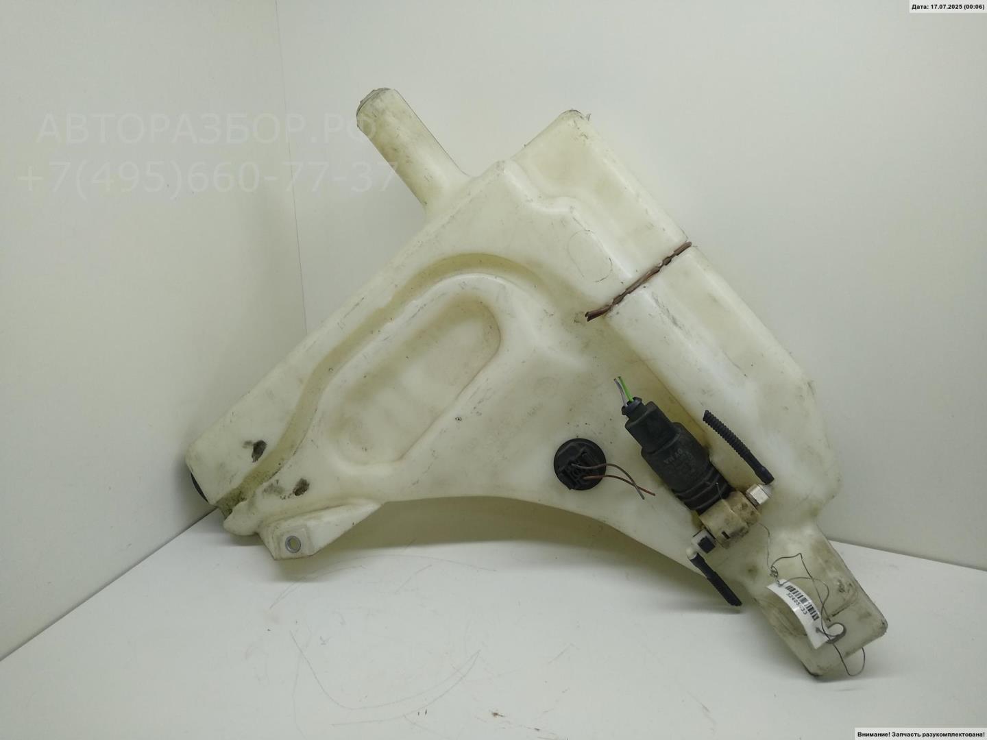 Бачок омывателя лобового стекла