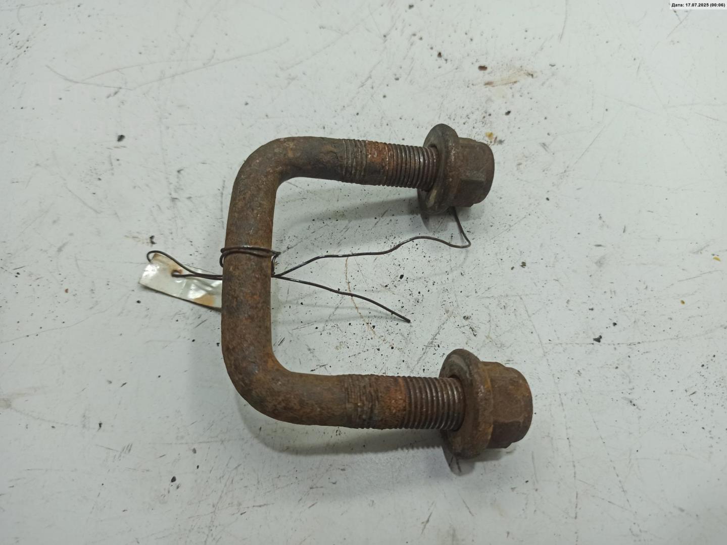 Стремянка задней рессоры