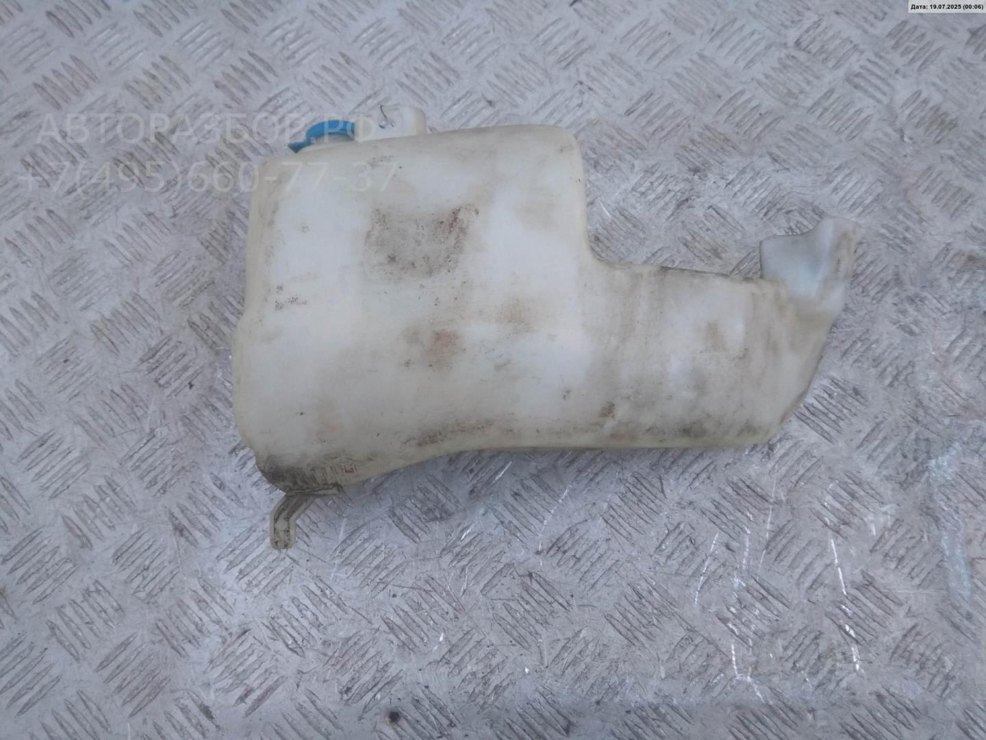 Бачок омывателя лобового стекла