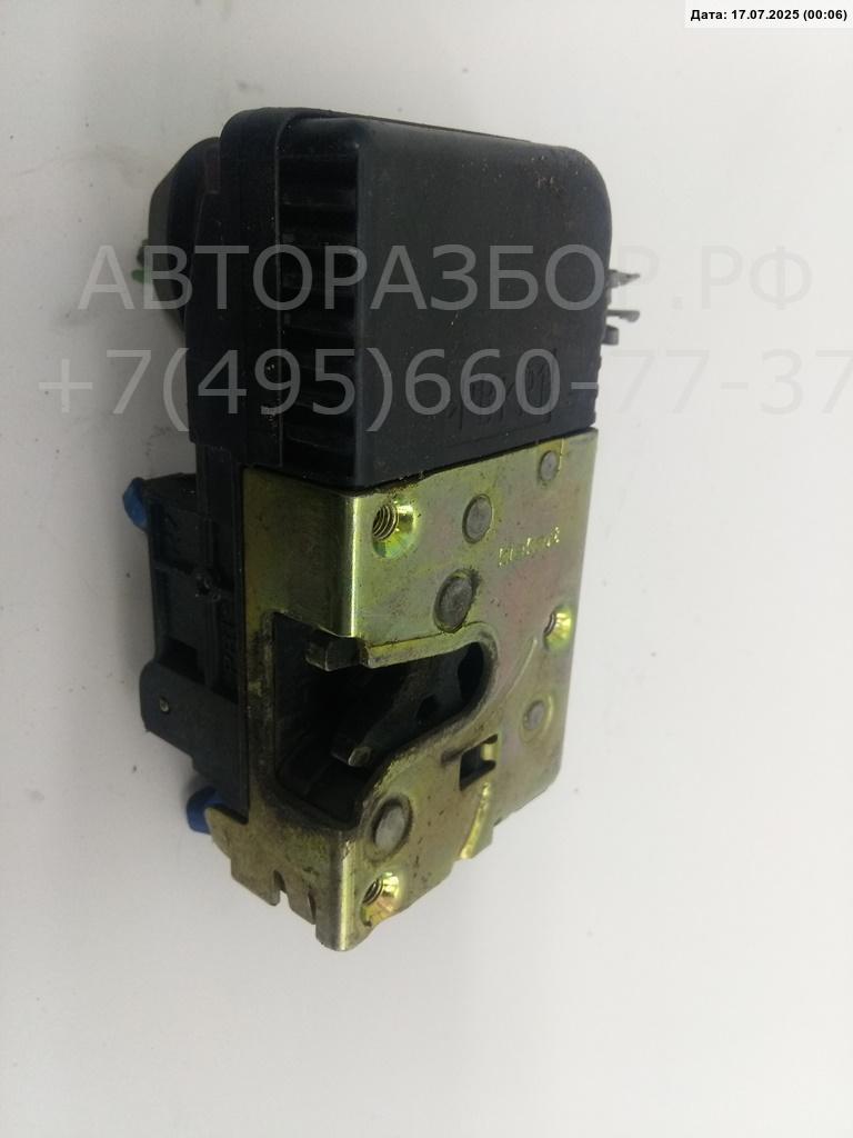 Замок двери передней правой