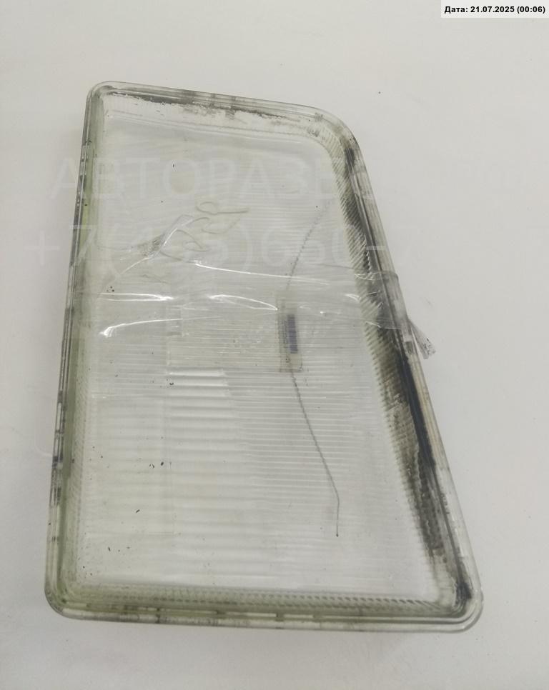 Стекло фары правой