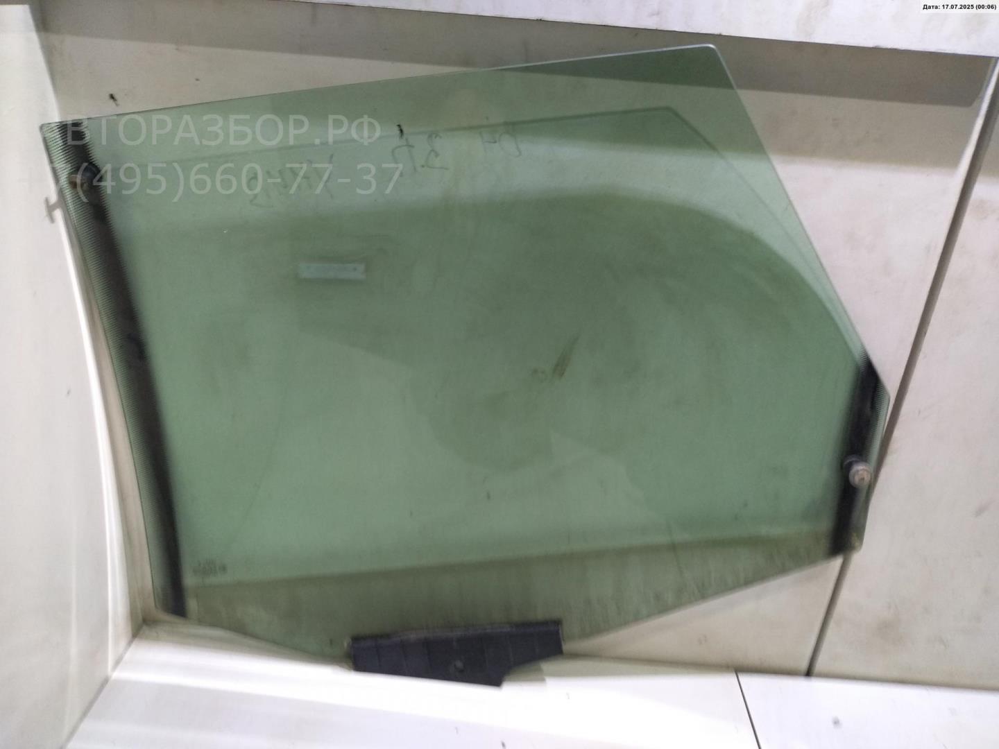 Стекло двери задней правой
