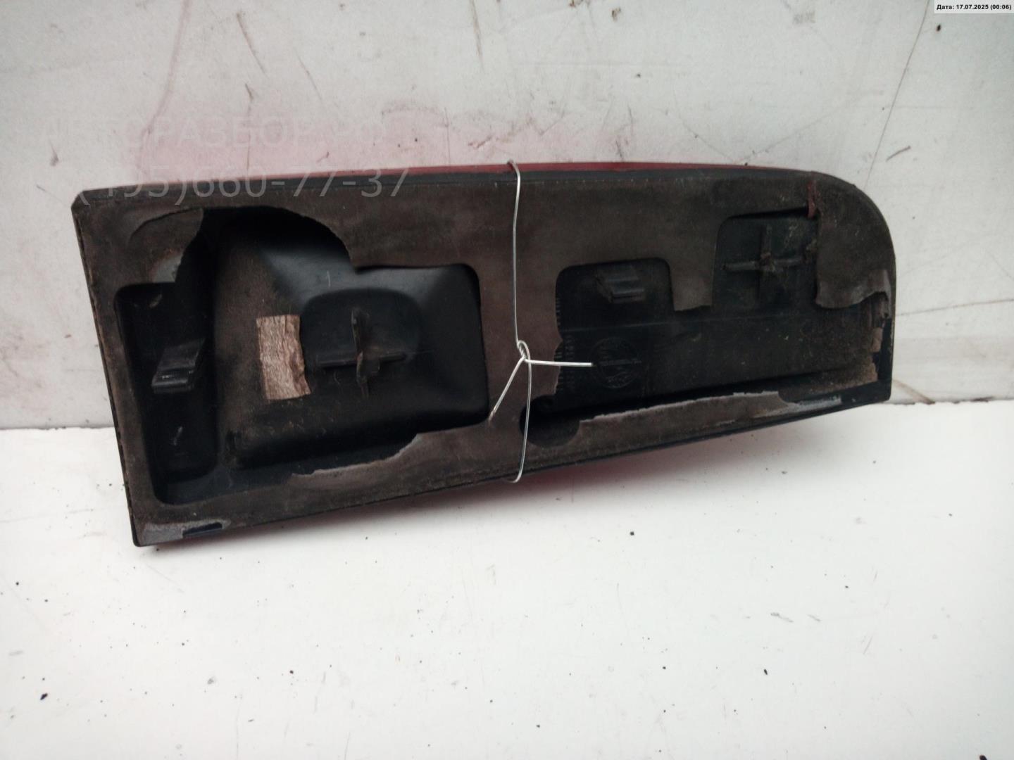 Фонарь задний внутренний правый