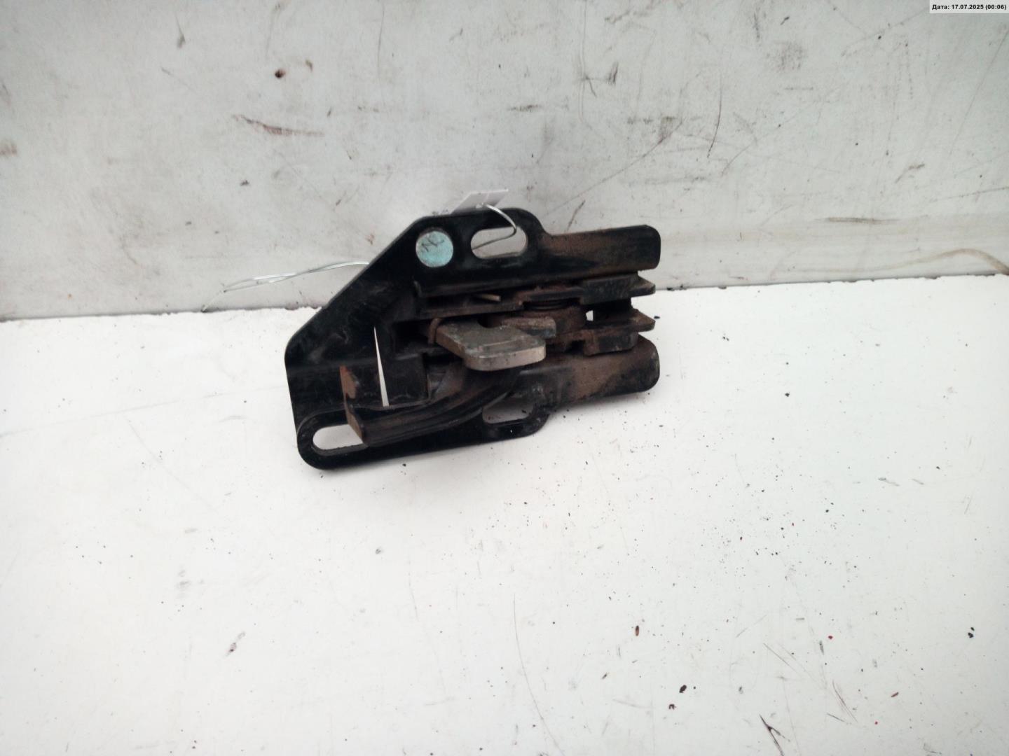 Замок багажника