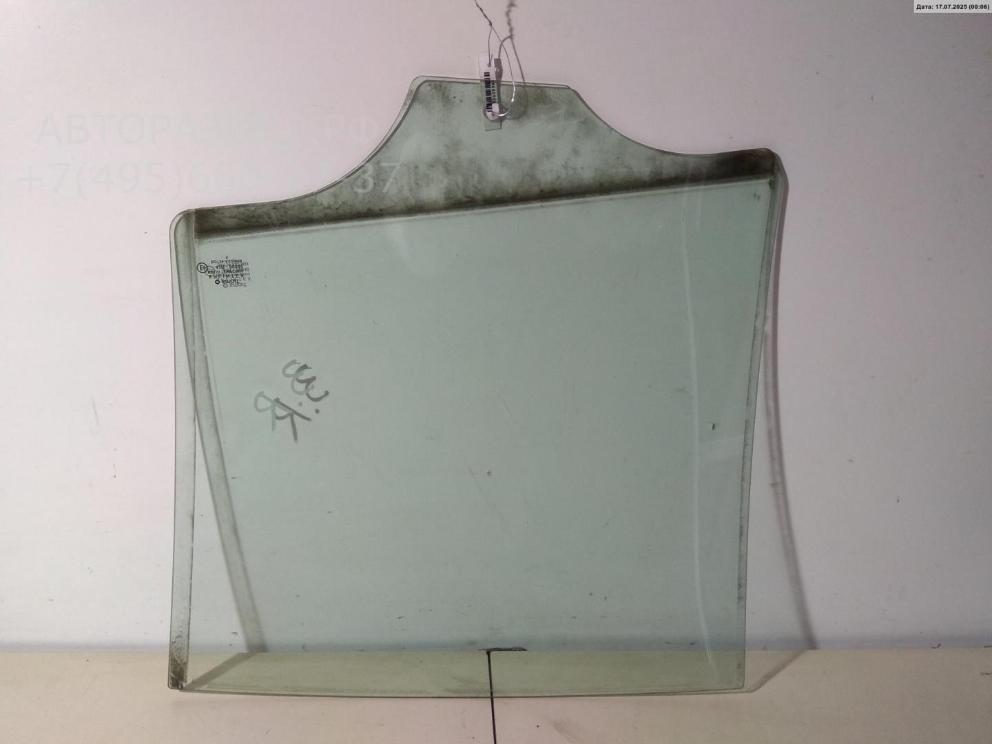 Стекло двери задней правой