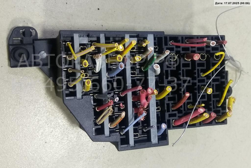 Блок предохранителей