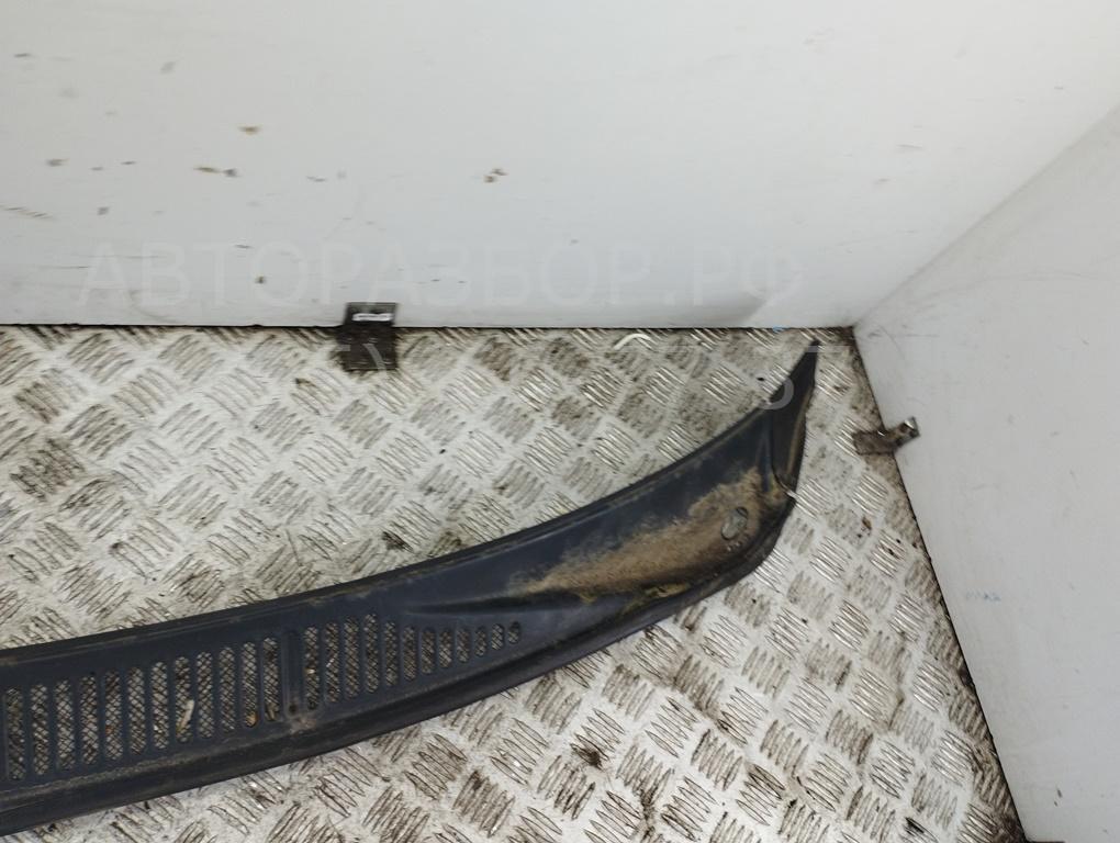 Решетка стеклоочистителей (Жабо)