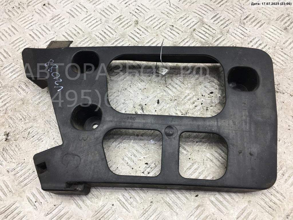 Кронштейн заднего бампера левый
