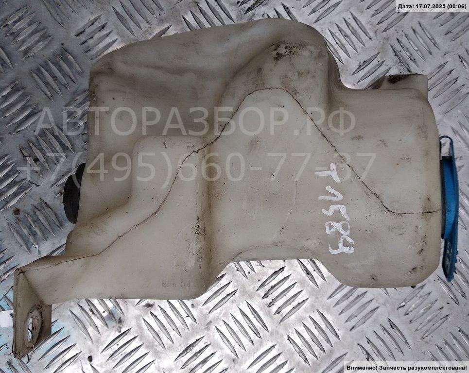 Бачок омывателя лобового стекла