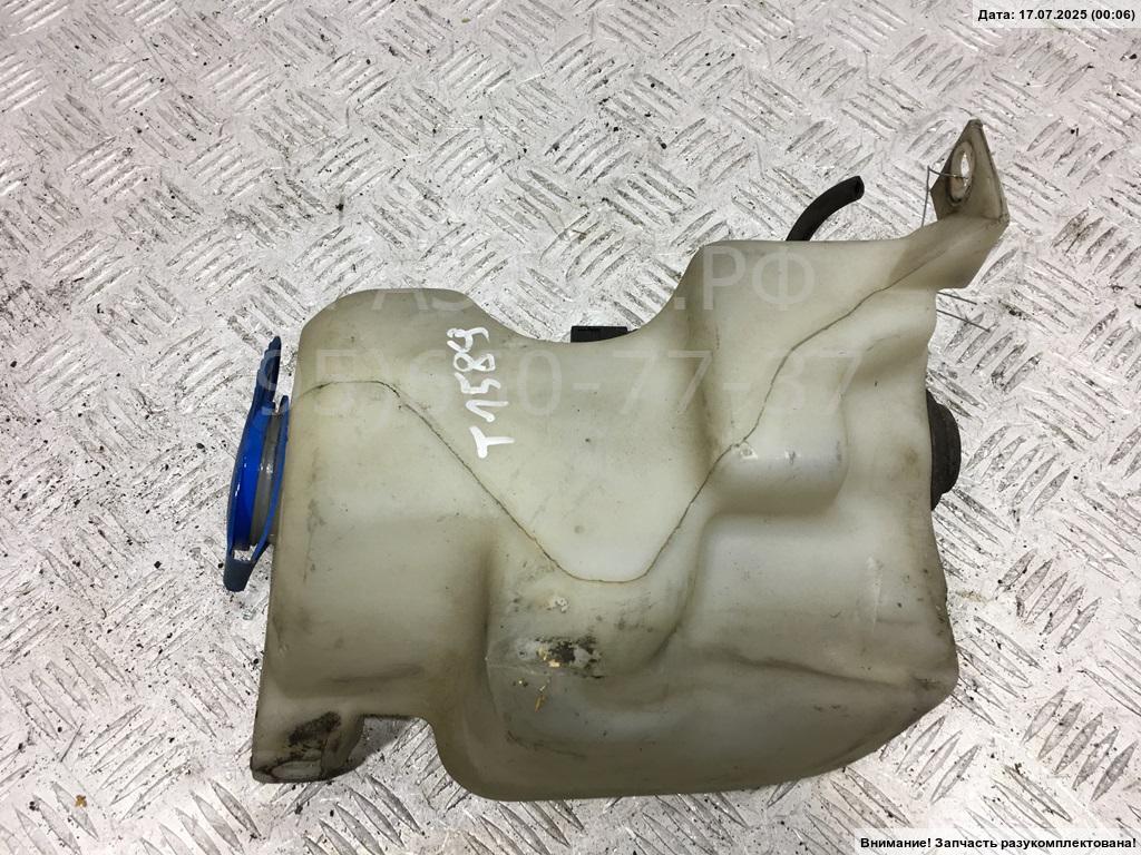 Бачок омывателя лобового стекла