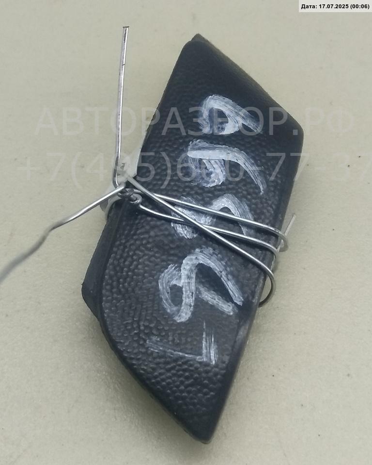 Накладка двери задней правой