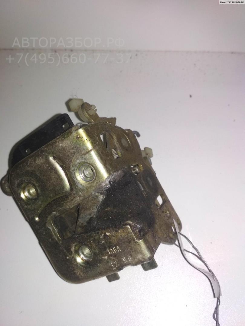 Замок двери передней левой