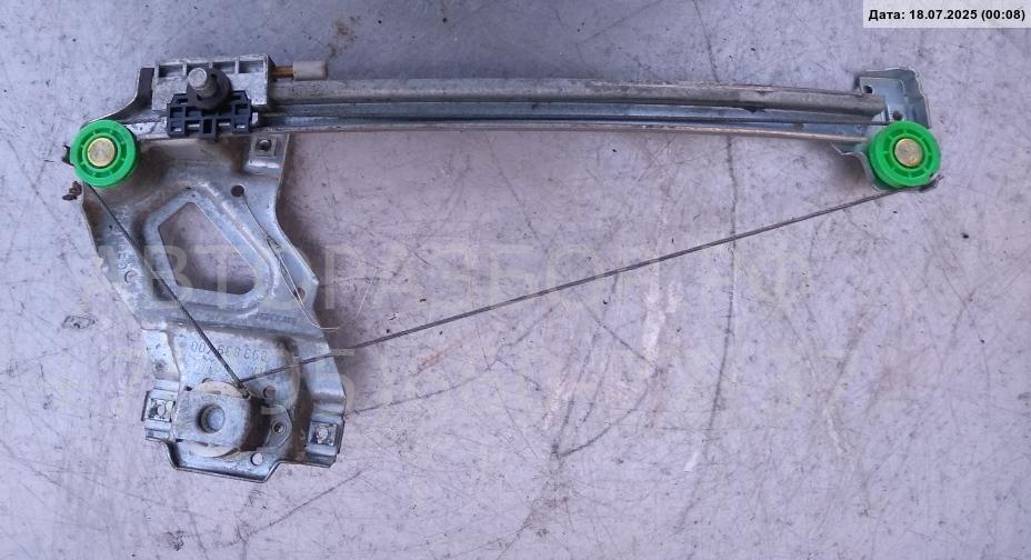 Стеклоподъемник механ. задний правый