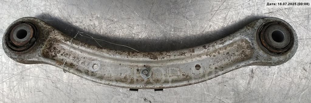 Рычаг задний левый