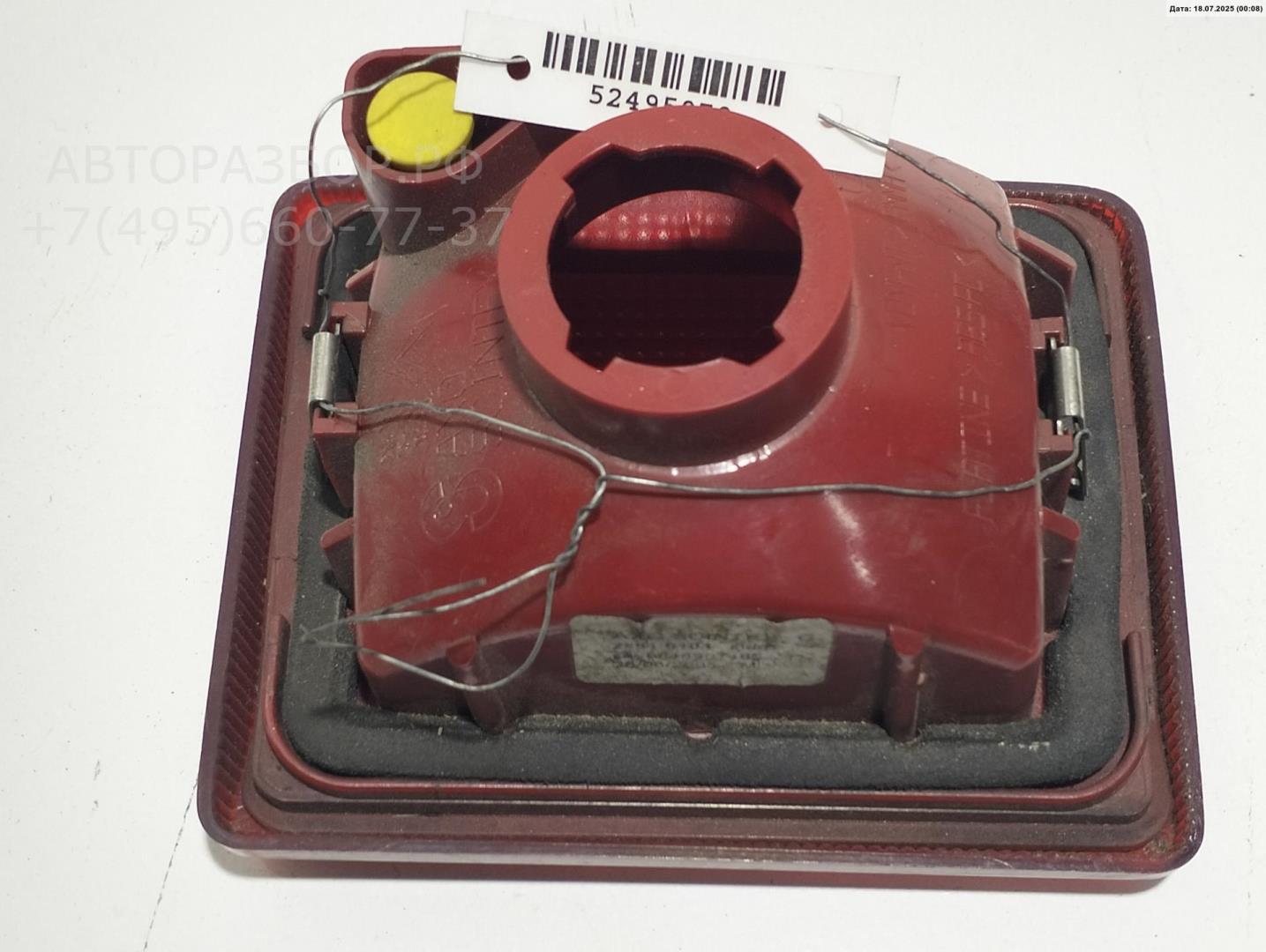 Фонарь задний в бампер левый