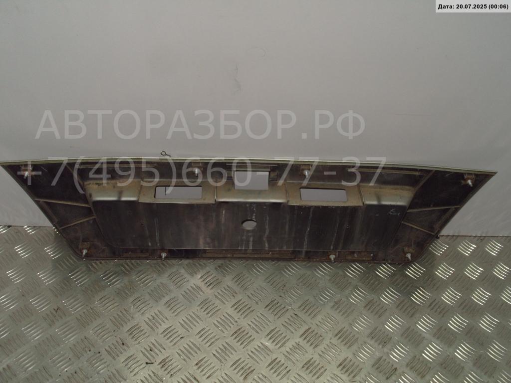 Накладка крышки багажника