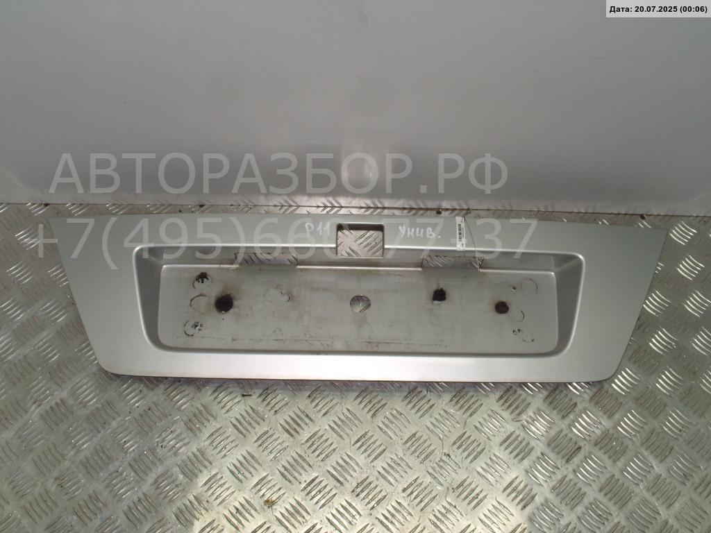 Накладка крышки багажника