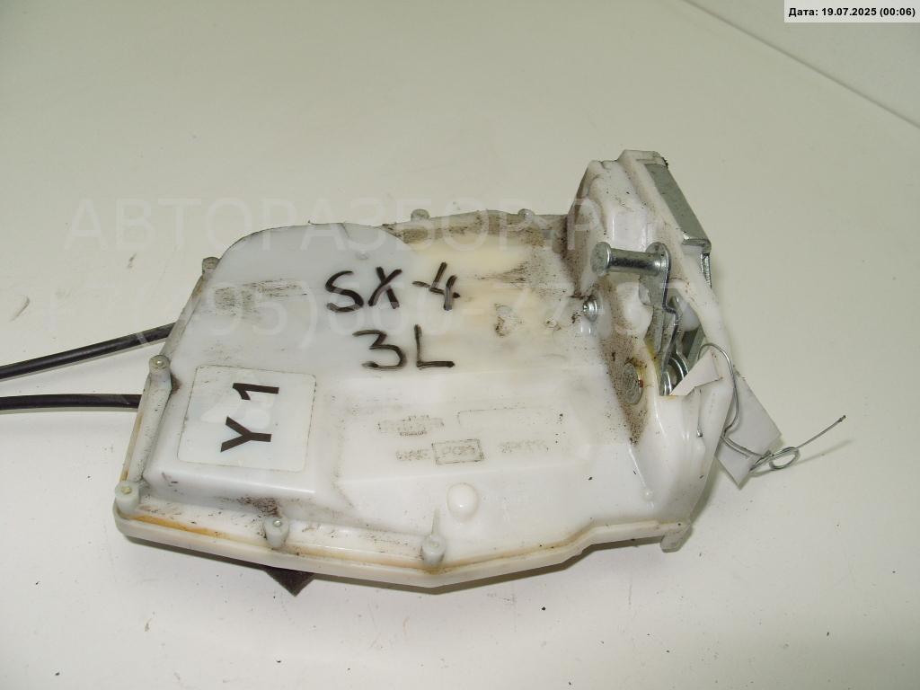 Замок двери задней левой