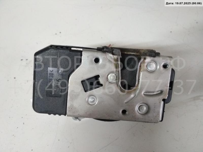 Замок двери задней левой