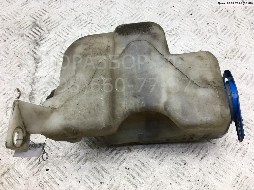 Бачок омывателя лобового стекла