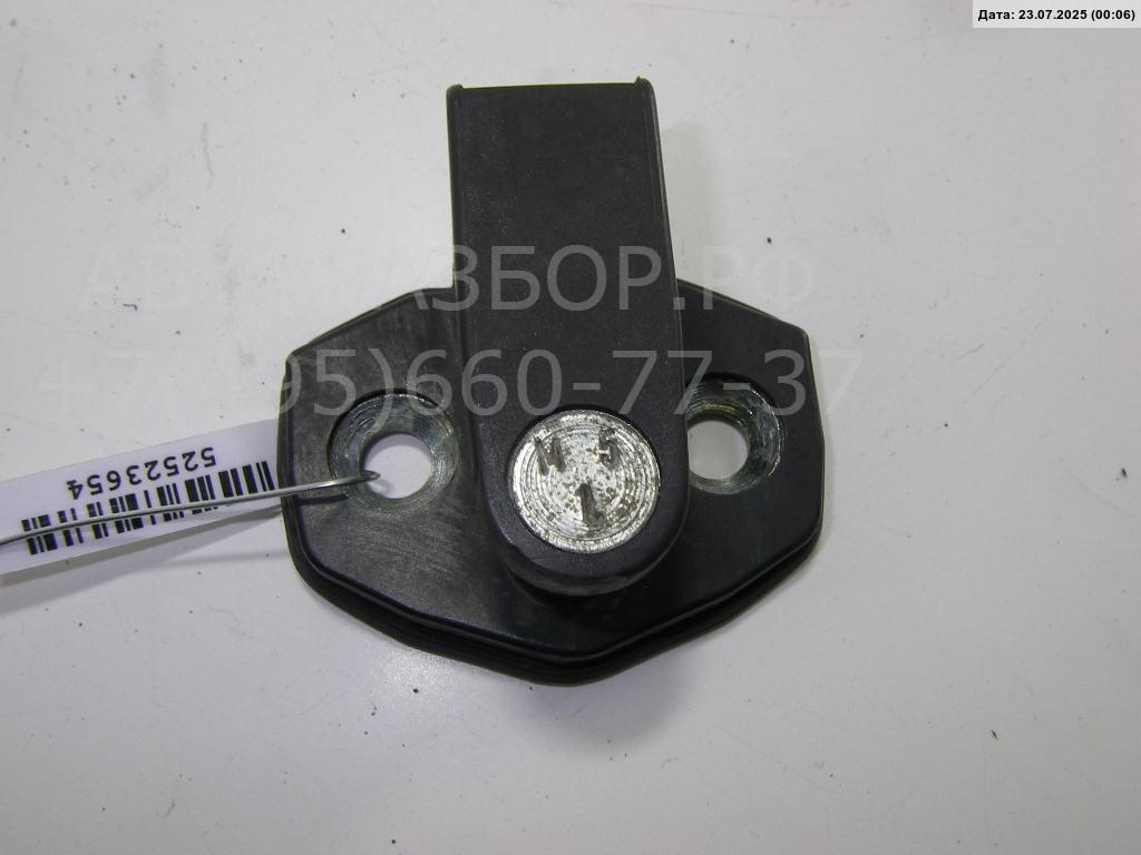 Ответная часть замка двери