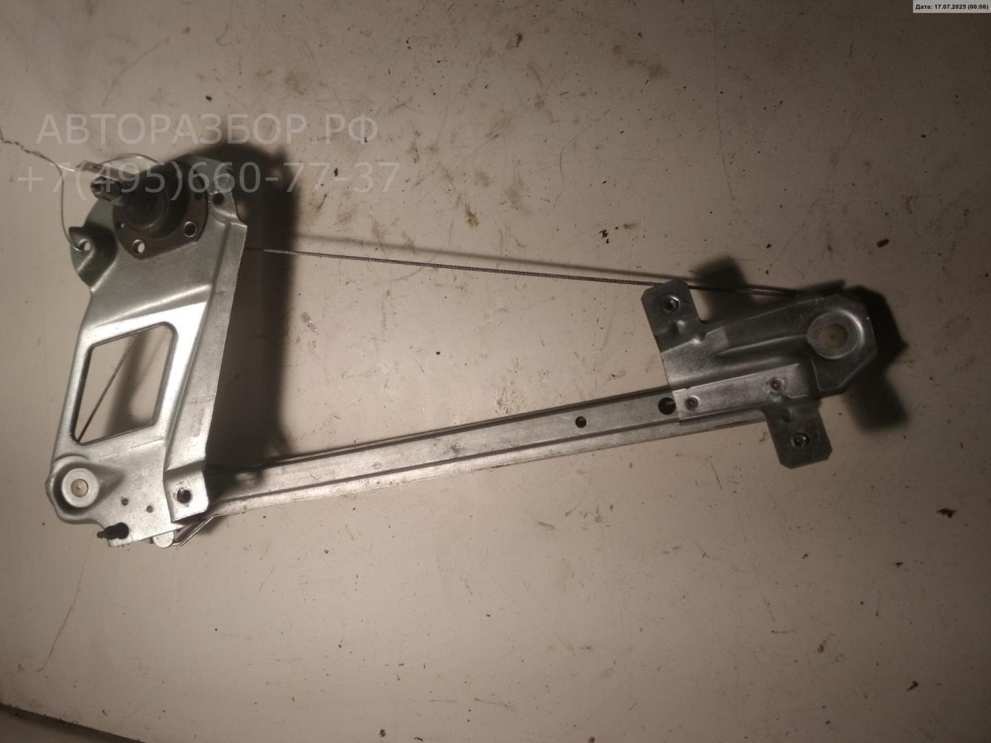 Стеклоподъемник механ. задний правый