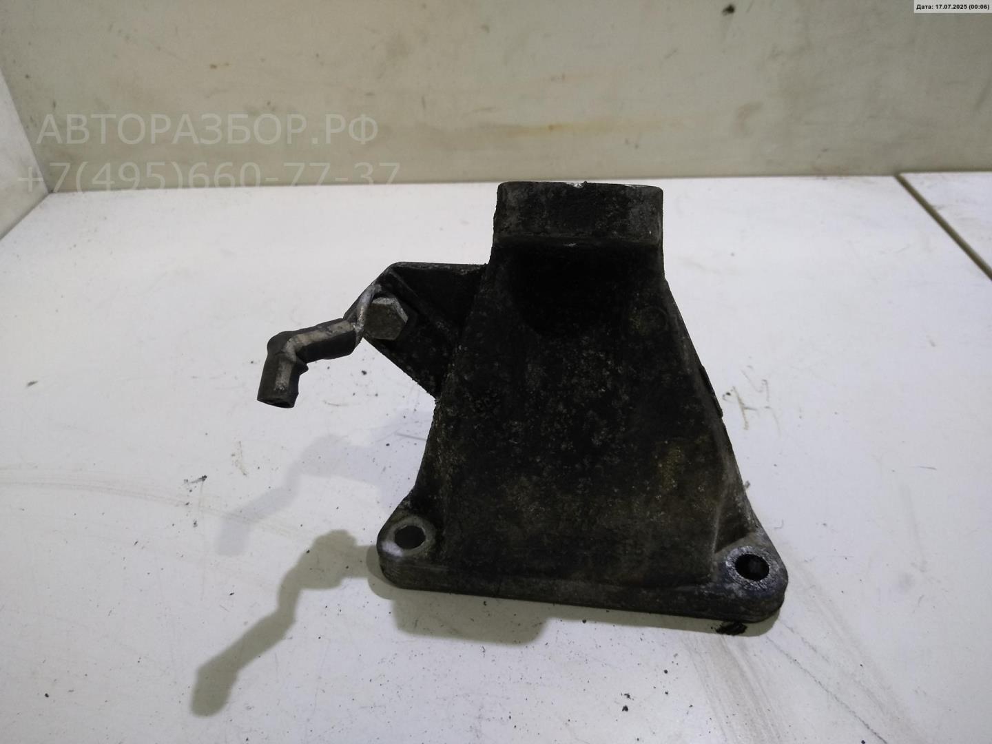 Кронштейн двигателя правый