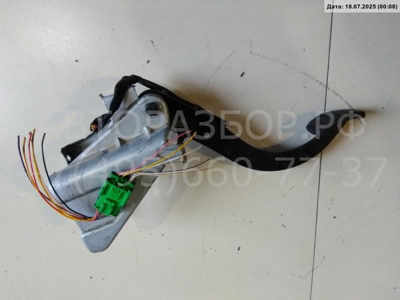 Педаль тормоза