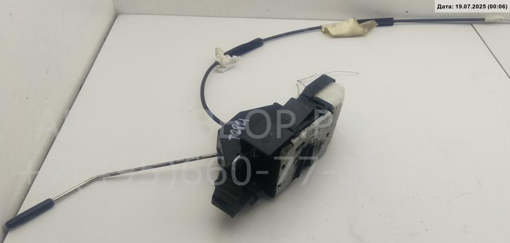 Замок двери передней правой