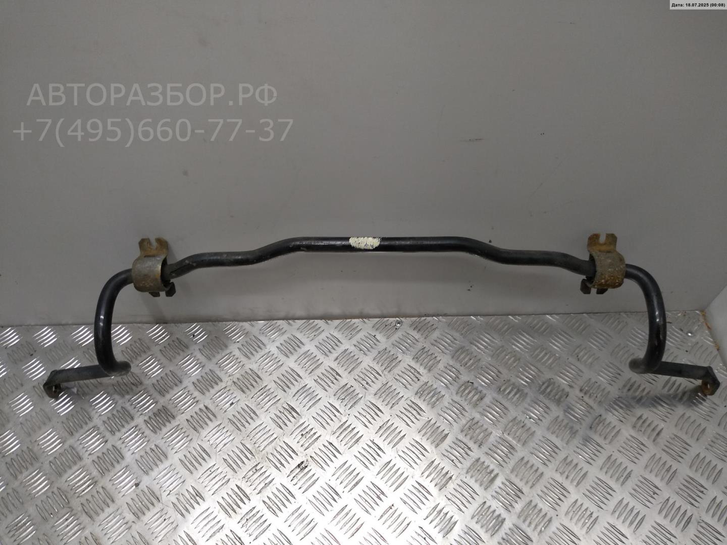 Стабилизатор передний