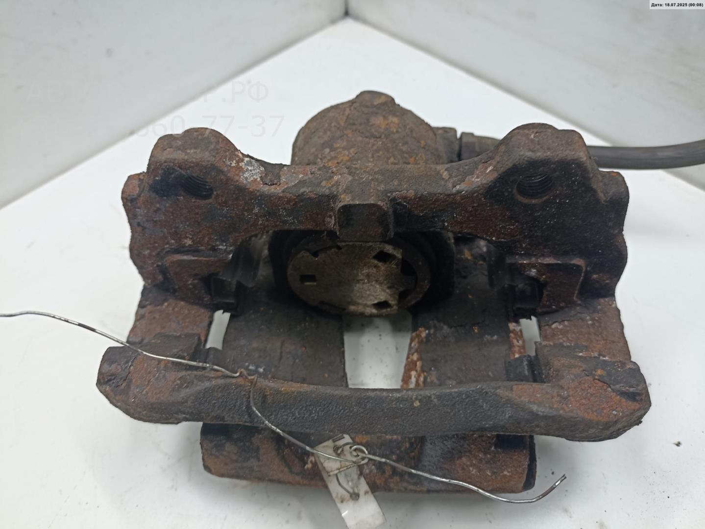 Суппорт передний правый