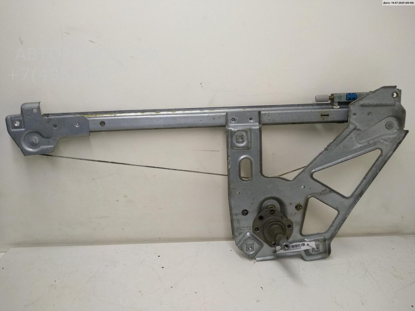 Стеклоподъемник механ. задний правый