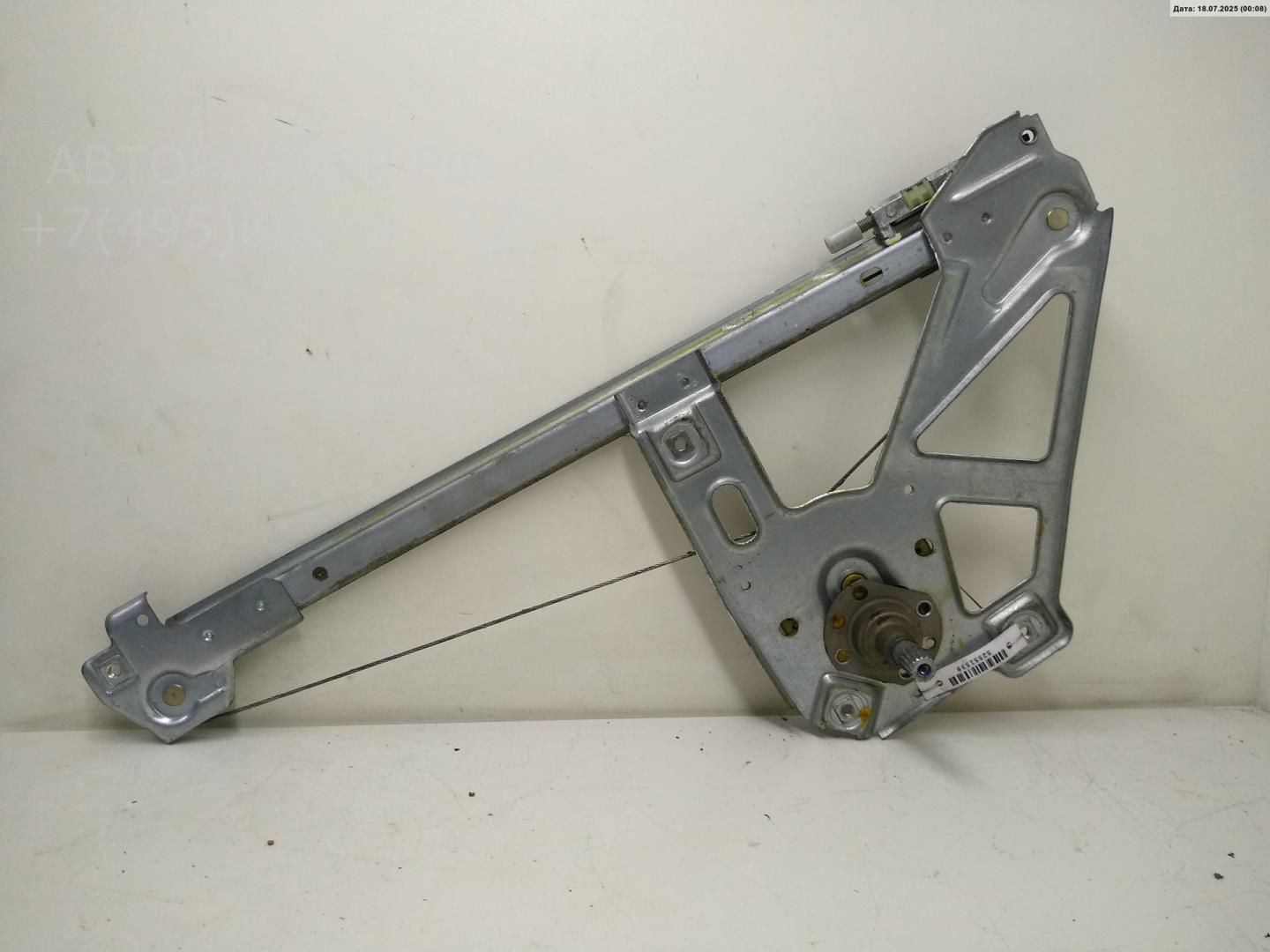 Стеклоподъемник механ. задний правый