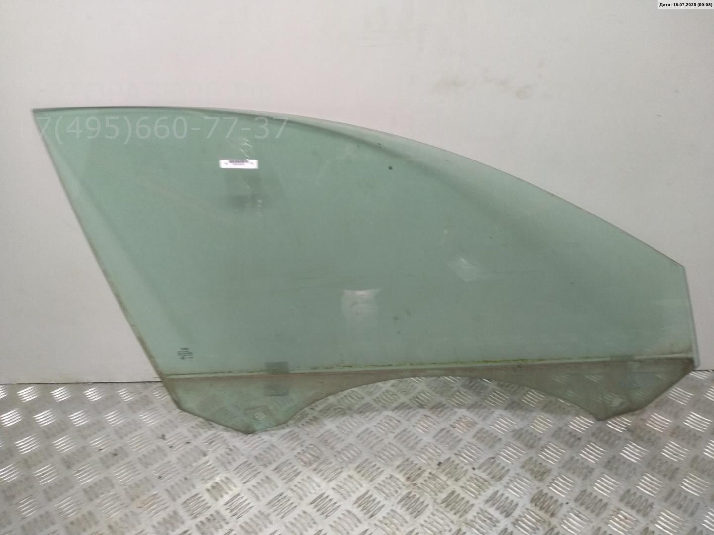 Стекло двери передней правой
