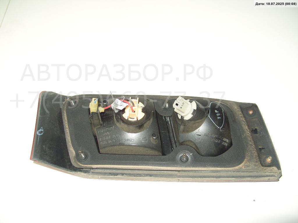 Фонарь задний внутренний правый