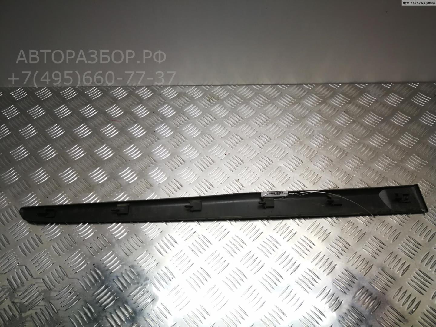 Накладка двери задней левой