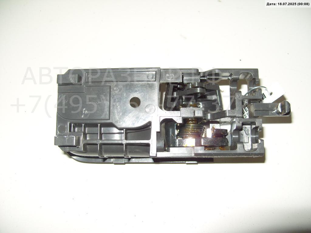 Ручка двери передней внутренняя левая