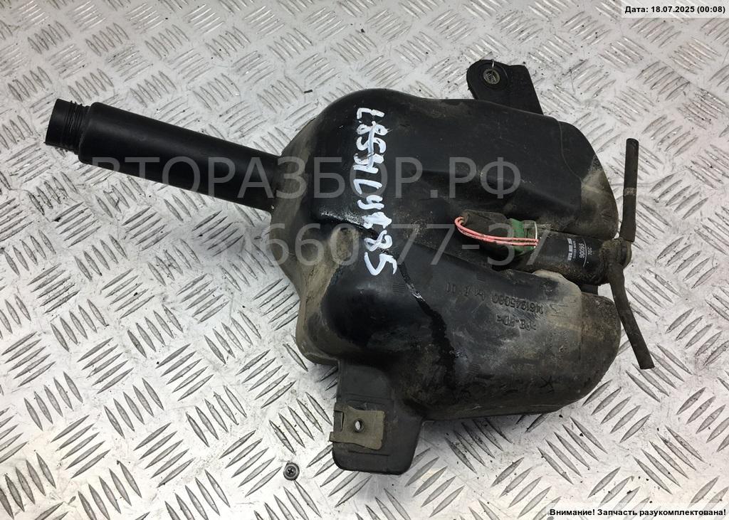 Бачок омывателя лобового стекла