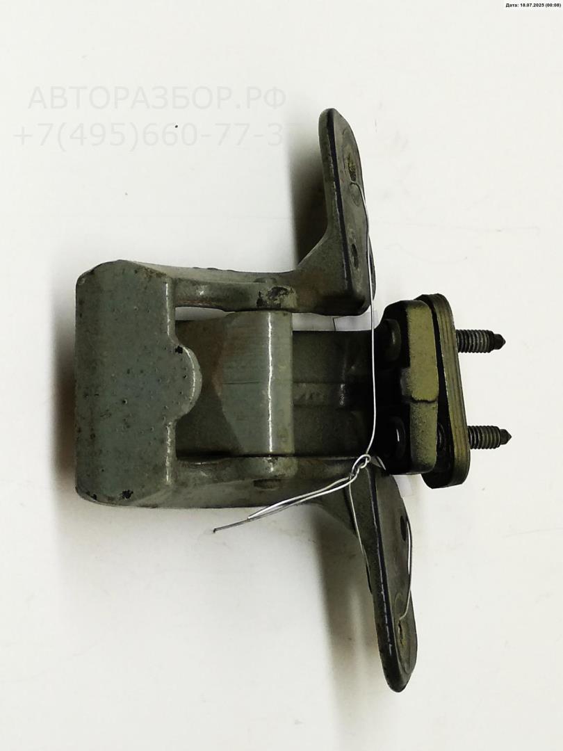 Петля крышки багажника