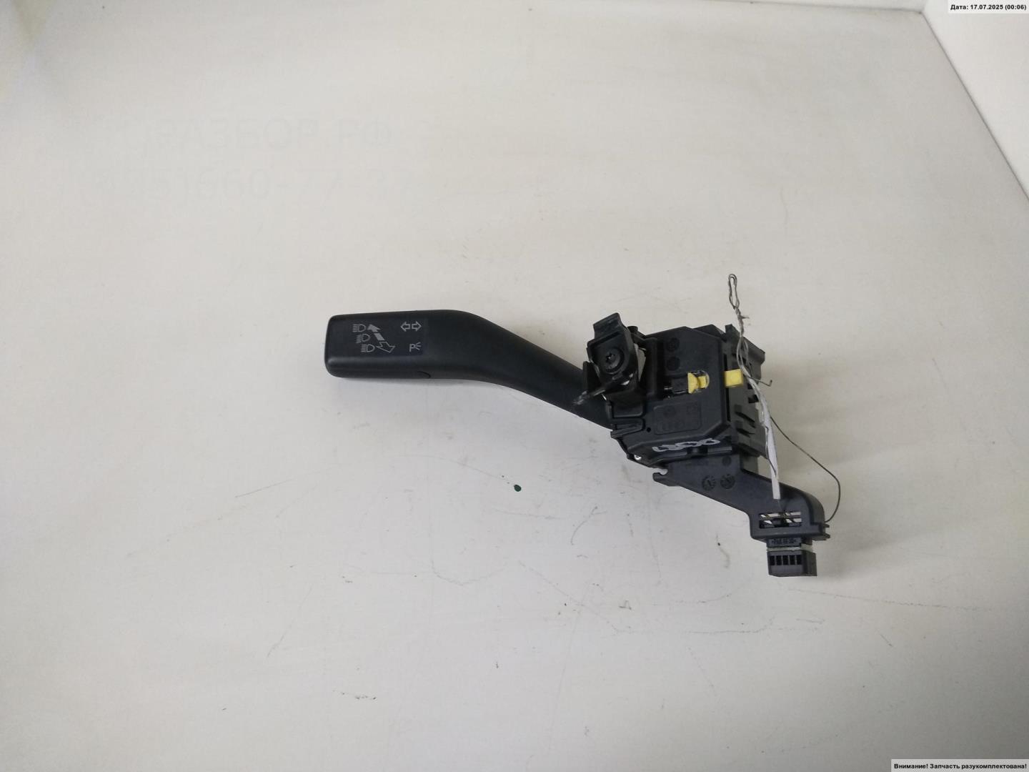 Переключатель поворотов подрулевой